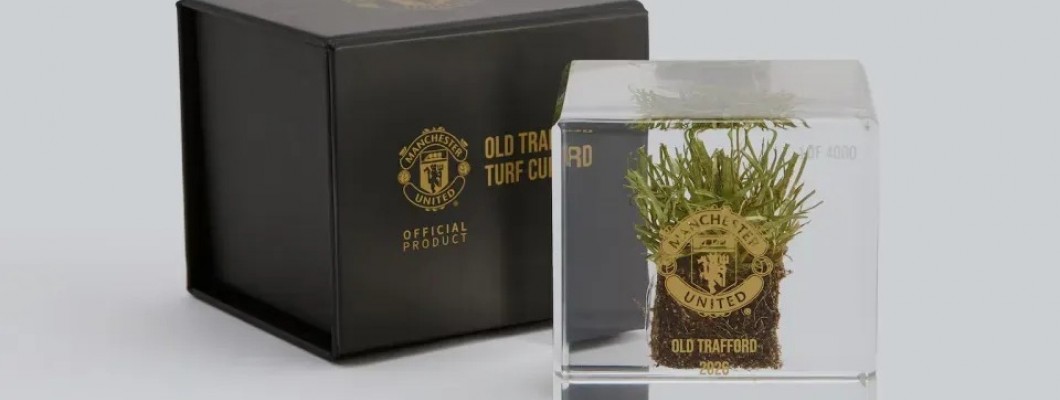 Manchester United rozpoczął sprzedaż fragmentów murawy z Old Trafford