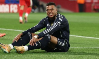 Mbappé decyduje się na leczenie zachowawcze